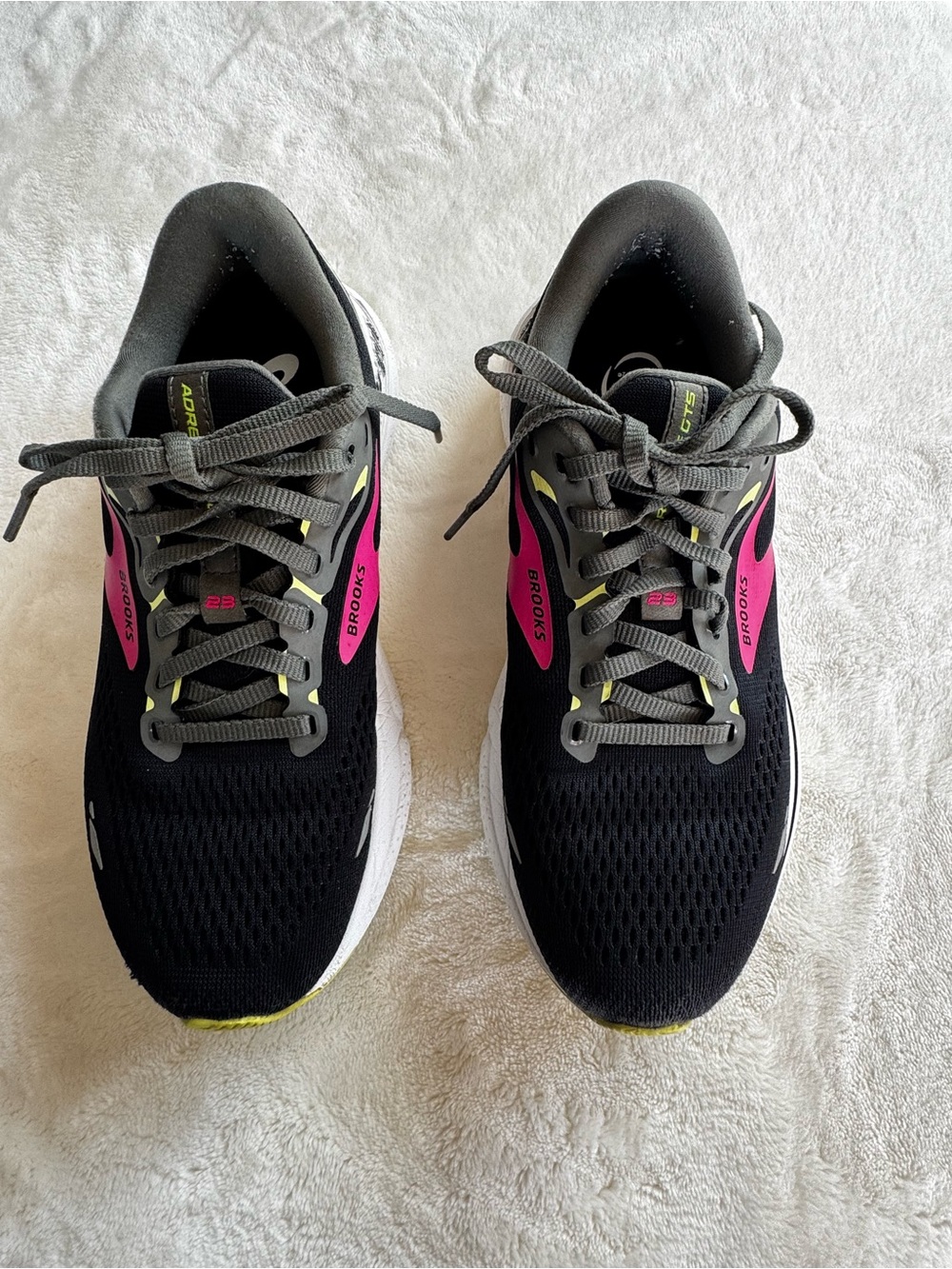 Brooks Adrenaline GTS 23 Women's Running Shoes Black Pink Size 7M 1203811B037